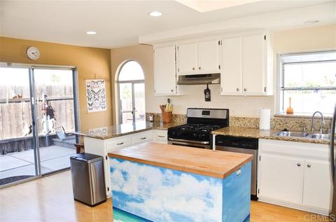 8605 Matterhorn Dr, Santee, CA 92071 photo 4