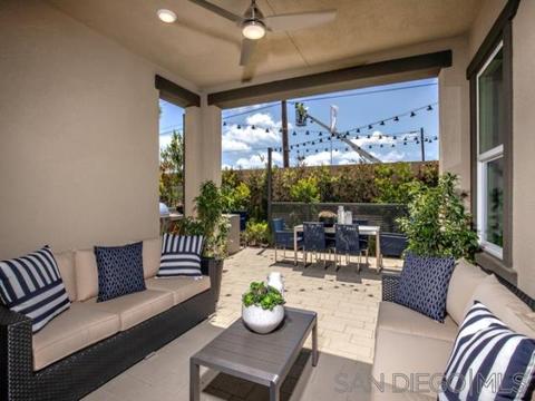 669 Grant Ct, Vista, CA 92083 photo 6