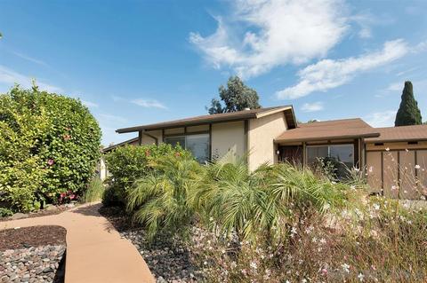 4745 Westridge Dr, Oceanside, CA 92056 photo 2
