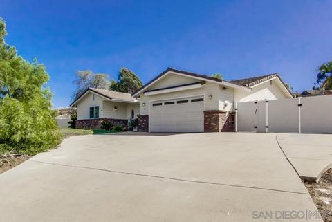 747 Chaparral Hills Rd, Alpine, CA 91901 photo 1