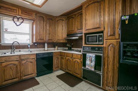 9574 Carlton Hills Blvd, Santee, CA 92071 photo 8