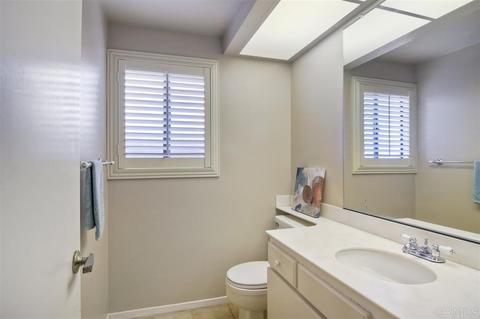 1360 Knoll Dr, Oceanside, CA 92054 photo 14