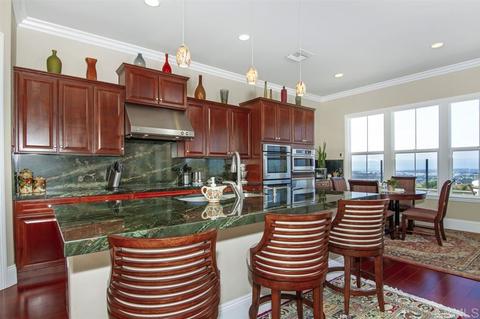 7074 Corintia St, Carlsbad, CA 92009 photo 3