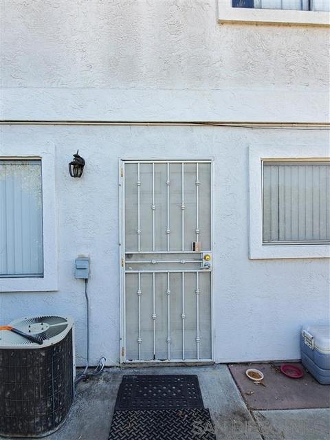 3123 King Arthurs Ct, Spring Valley, CA 91977 photo 12