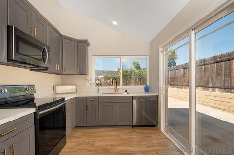 8710 Langholm, El Cajon, CA 92021 photo 12