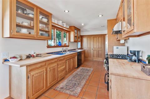 7390 Cabrillo Ave, La Jolla, CA 92037 photo 9