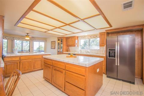 1453 Chase Ln, El Cajon, CA 92020 photo 14