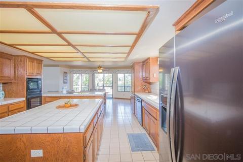 1453 Chase Ln, El Cajon, CA 92020 photo 13