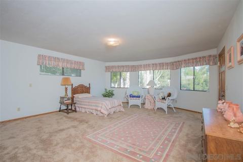 1453 Chase Ln, El Cajon, CA 92020 photo 20
