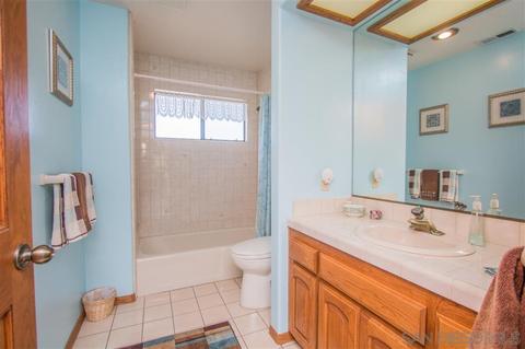 1453 Chase Ln, El Cajon, CA 92020 photo 18