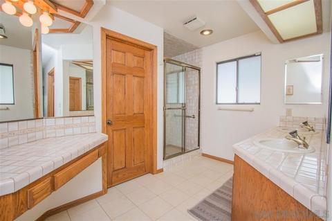 1453 Chase Ln, El Cajon, CA 92020 photo 17