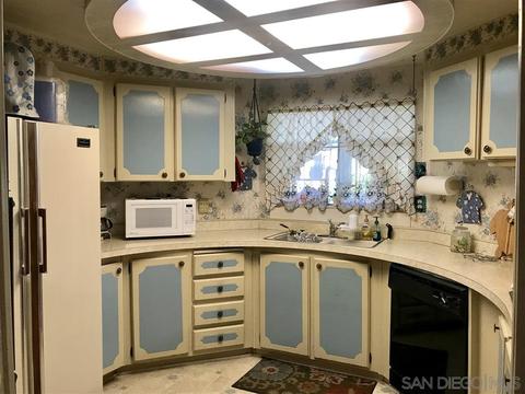 275 S Worthington St #13, Spring Valley, CA 91977 photo 6