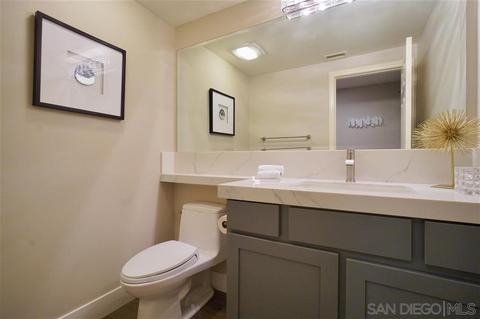 5490 Caminito Bayo, La Jolla, CA 92037 photo 13