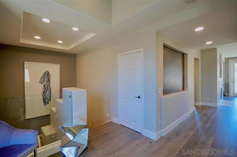 5490 Caminito Bayo, La Jolla, CA 92037 photo 4