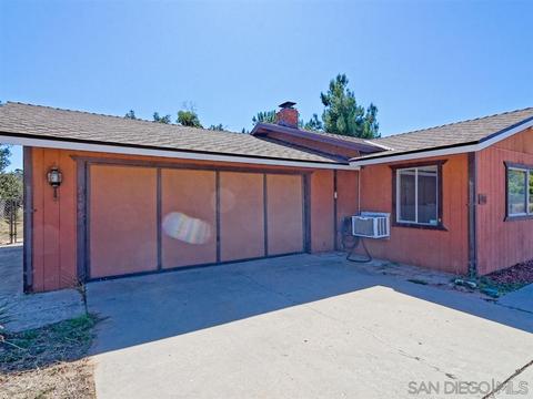 2106 Robertson St, Ramona, CA 92065 photo 2