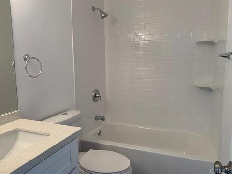 5005 Macario Dr, Oceanside, CA 92057 photo 9