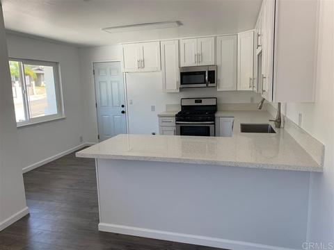 5005 Macario Dr, Oceanside, CA 92057 photo 3