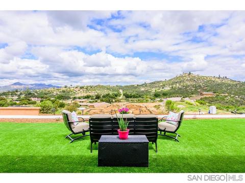 12853 Vineyard Crst, Lakeside, CA 92040 photo 1