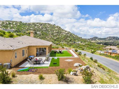 12853 Vineyard Crst, Lakeside, CA 92040 photo 2