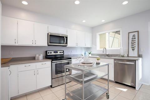 237 Espanas Gln, Escondido, CA 92026 photo 9