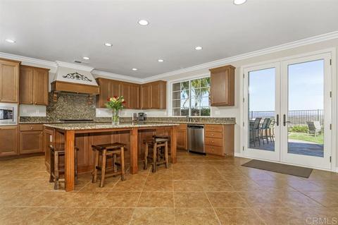 1042 Straightaway Ct, Oceanside, CA 92057 photo 10