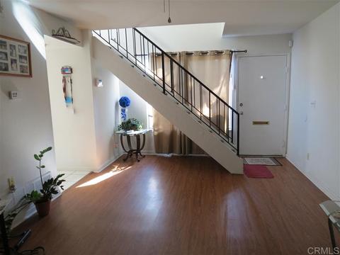 1193 Madera Ln, Vista, CA 92084 photo 2