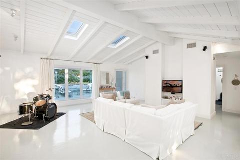 617 Barbara Ave, Solana Beach, CA 92075 photo 4