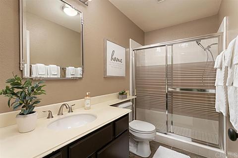 2217 Brookhaven Pass, Vista, CA 92081 photo 15