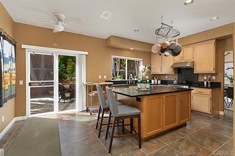 2217 Brookhaven Pass, Vista, CA 92081 photo 8