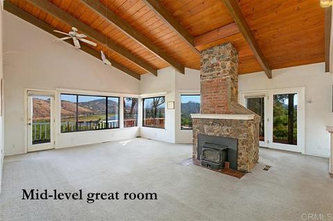 19990 4th Pl, Escondido, CA 92029 photo 2