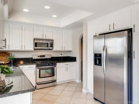 645 Crescent Ct, Vista, CA 92084 photo 10