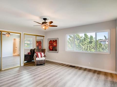645 Crescent Ct, Vista, CA 92084 photo 12