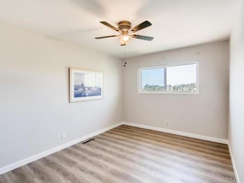 645 Crescent Ct, Vista, CA 92084 photo 17