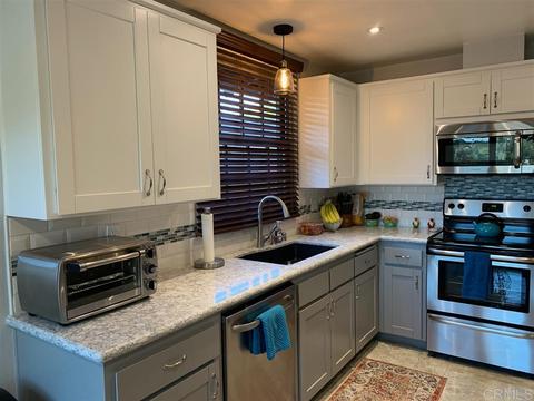 8549 Circle R Course Ln, Escondido, CA 92026 photo 6