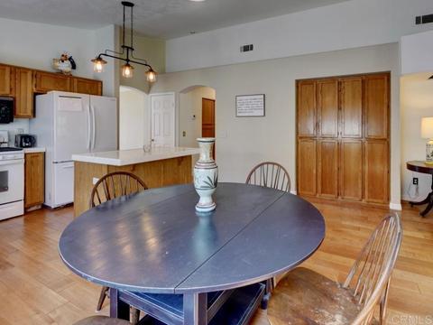 1040 Funquest Dr, Fallbrook, CA 92028 photo 8