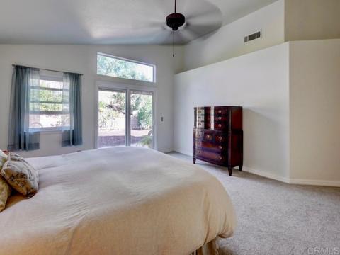 1040 Funquest Dr, Fallbrook, CA 92028 photo 12