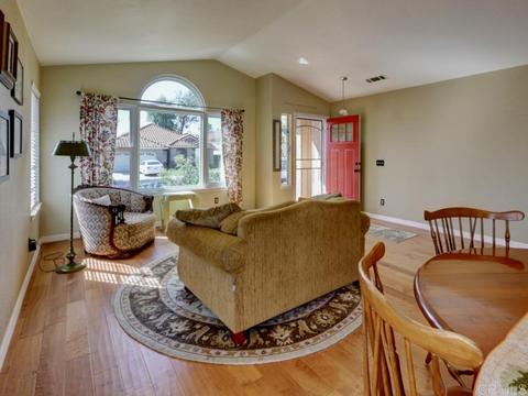1040 Funquest Dr, Fallbrook, CA 92028 photo 4
