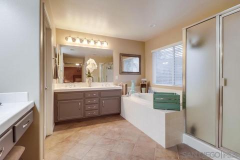 2228 Pointe Pkwy, Spring Valley, CA 91978 photo 14