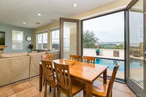 1115 Greenway Rd, Oceanside, CA 92057 photo 6