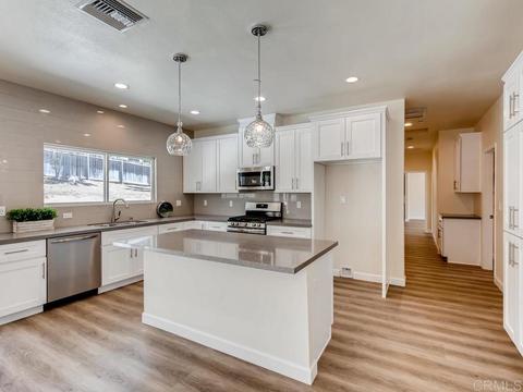 2230 Sunset Dr, Escondido, CA 92025 photo 5