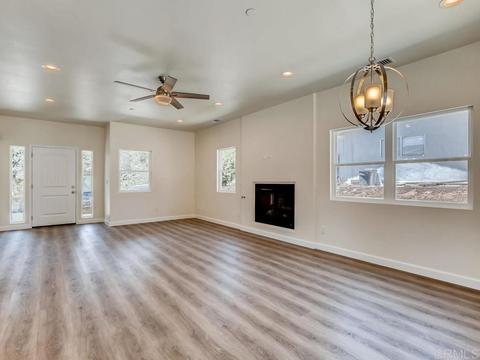 2230 Sunset Dr, Escondido, CA 92025 photo 3