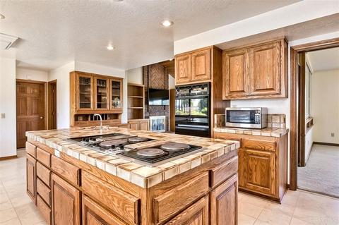 2359 Via Del Aguacate, Fallbrook, CA 92028 photo 9