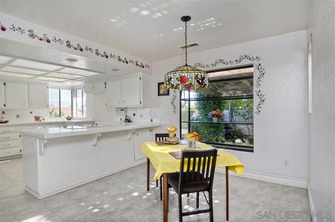 10905 Treeside, Escondido, CA 92026 photo 5