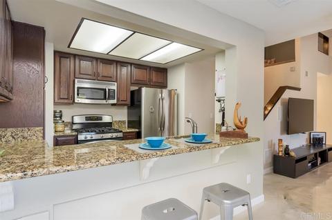 370 Forest Pl, Vista, CA 92083 photo 10