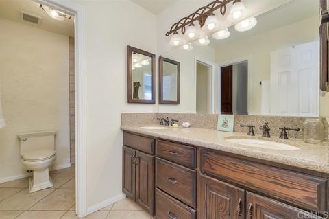 370 Forest Pl, Vista, CA 92083 photo 17