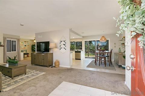 9605 Medina Dr, Santee, CA 92071 photo 4