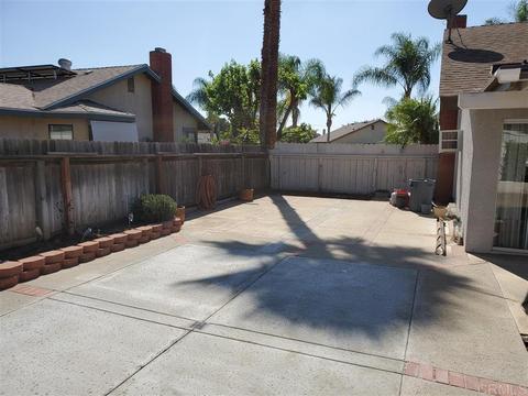 1050 Nightingale Pl, Escondido, CA 92027 photo 14