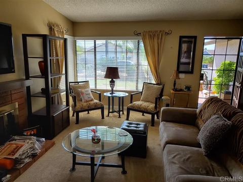 1050 Nightingale Pl, Escondido, CA 92027 photo 3