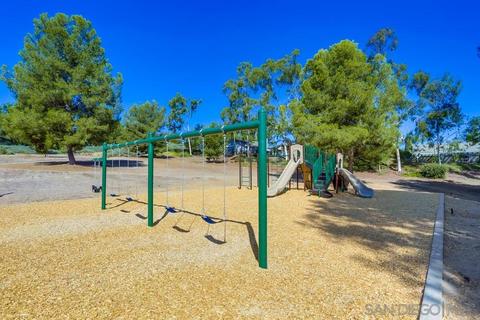696 Dane Dr, San Marcos, CA 92069 photo 23