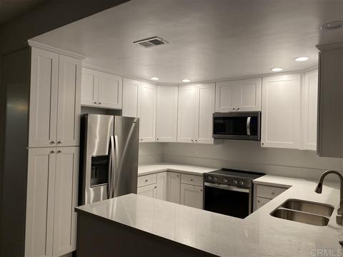 804 Summerhill Ct, Encinitas, CA 92024 photo 3